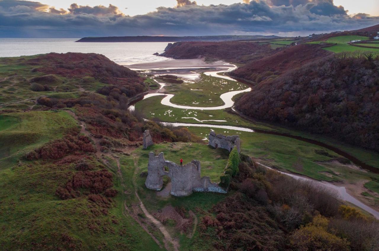 Luxury Property With Hot Tub And Sea Views Oystermouth Экстерьер фото